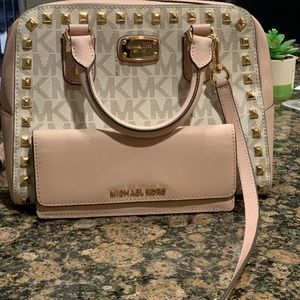 MK pink and beige crossbody bag / matching wallet